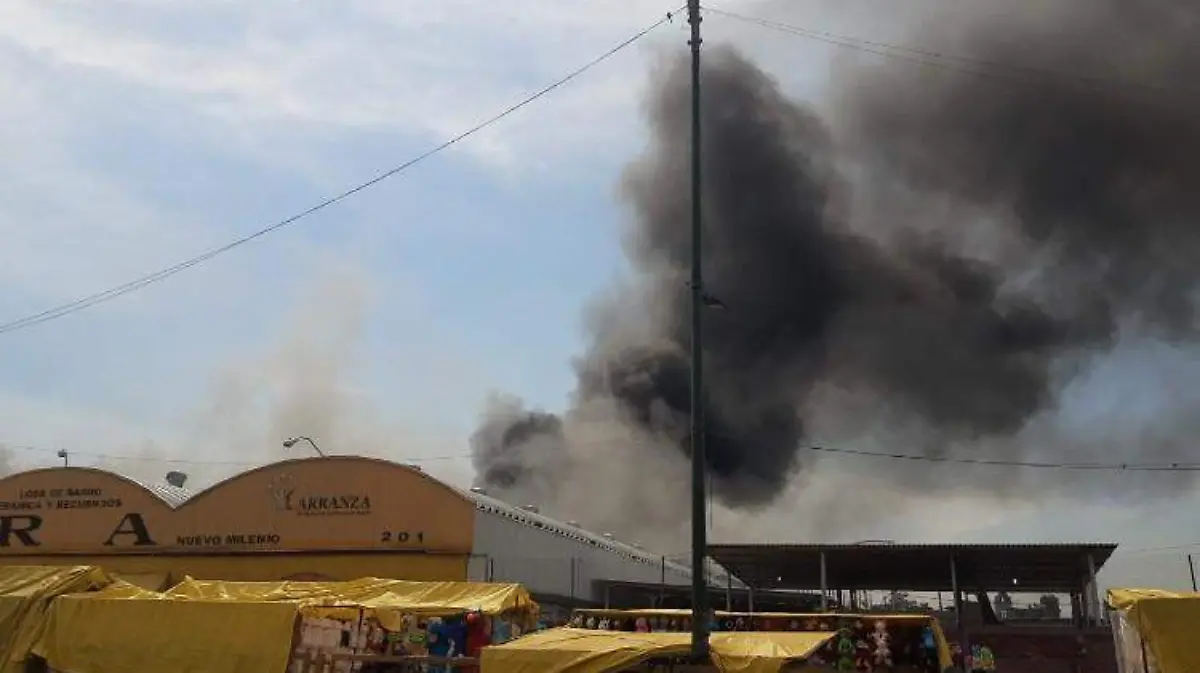 Incendio en mercado de Sonora